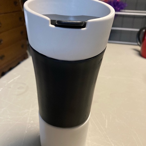 Starbucks 2009 Porcelain Travel Mug